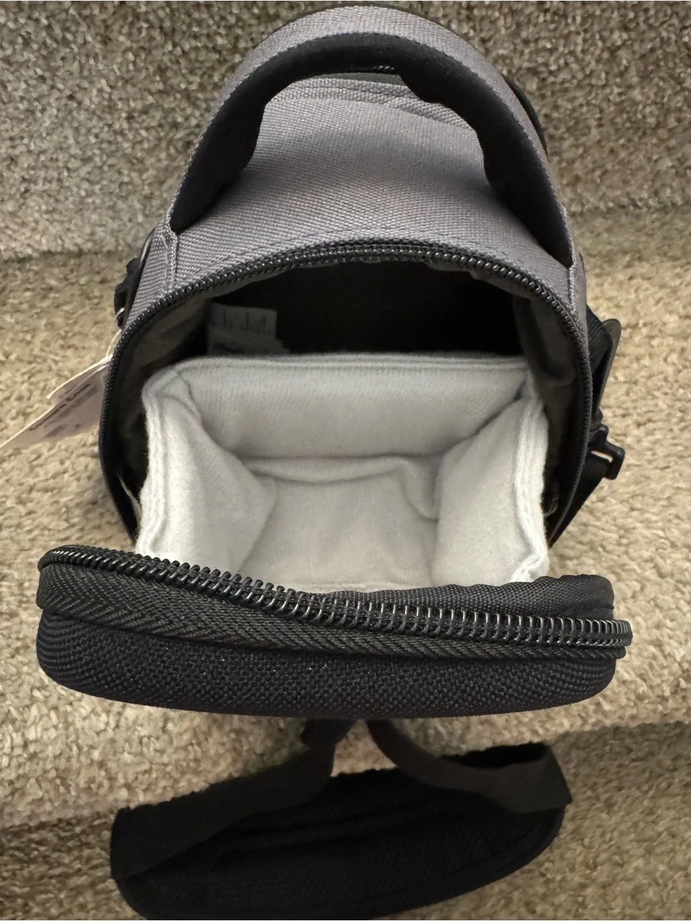 Mickey mouse black camera bag w/padded long strap & compartments NWT